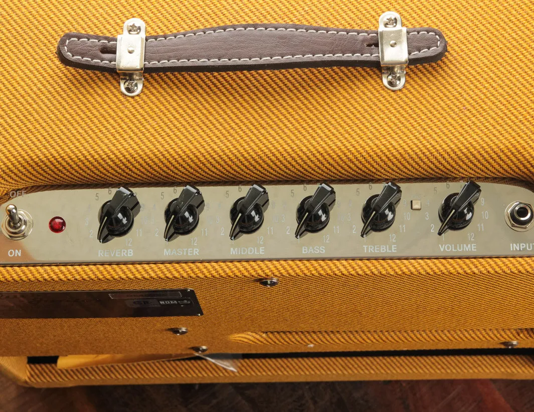 Fender Blues Junior Lacquered Tweed